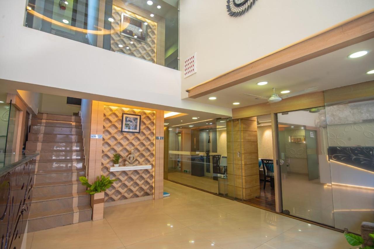 Morya Regency Hamidia Road Hotell Bhopal Exteriör bild