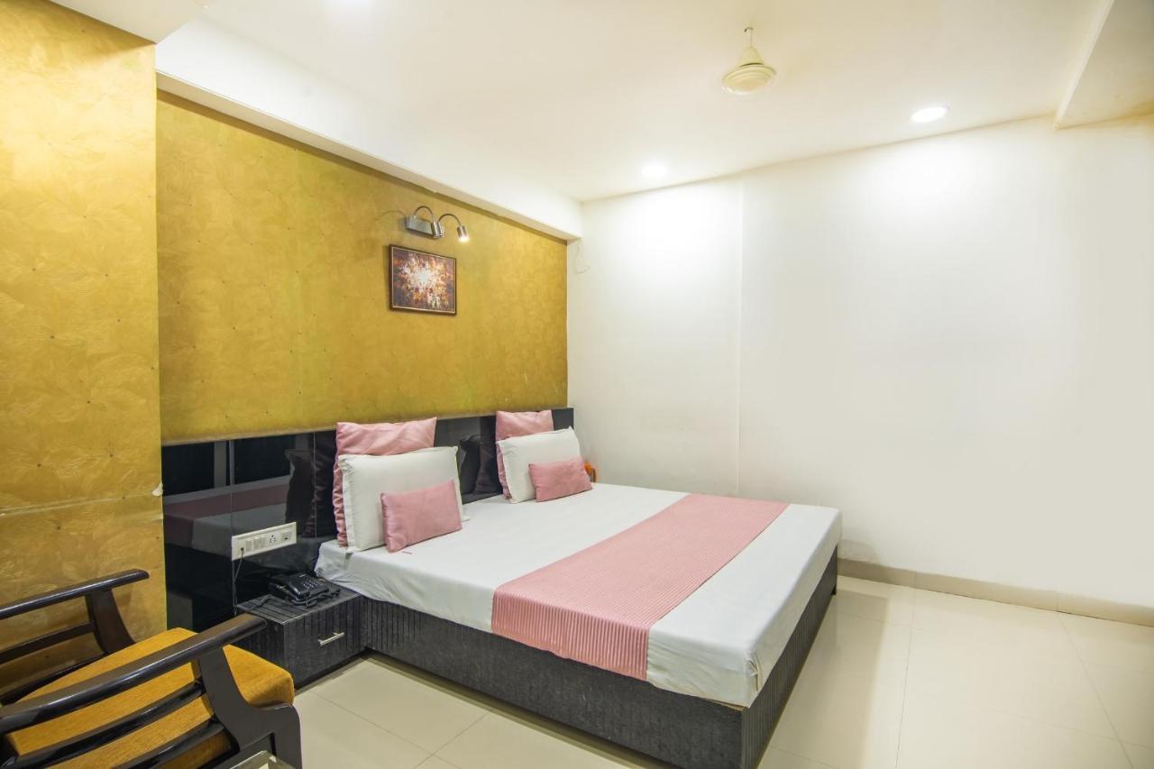 Morya Regency Hamidia Road Hotell Bhopal Exteriör bild