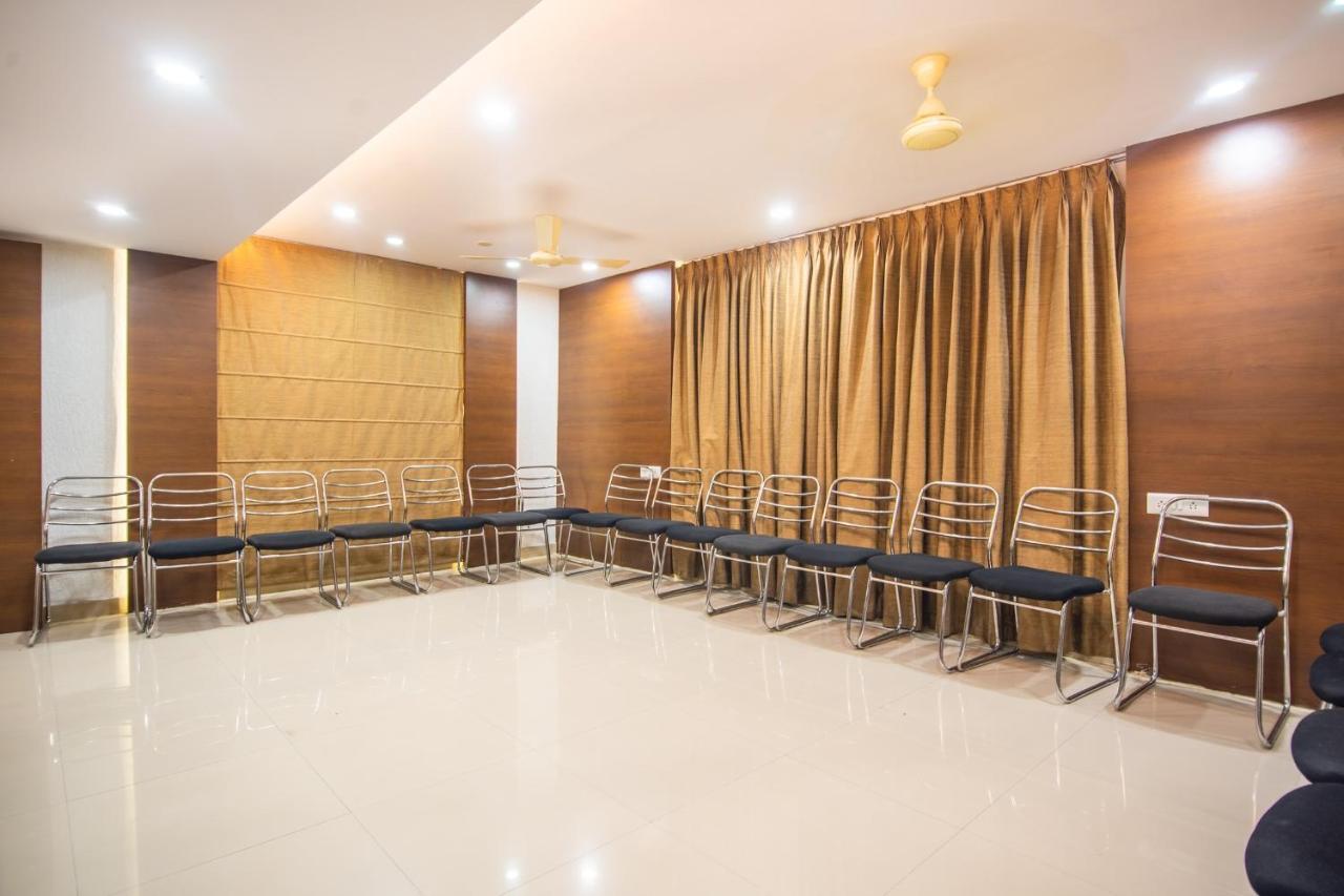 Morya Regency Hamidia Road Hotell Bhopal Exteriör bild
