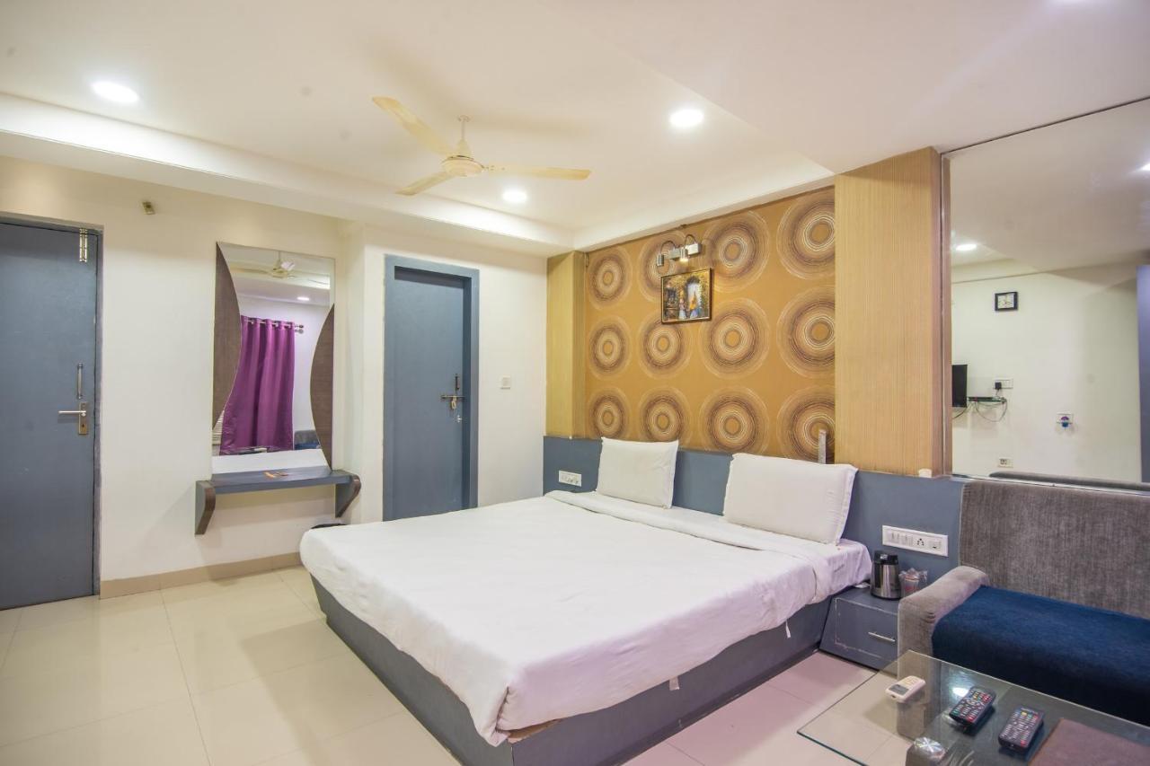 Morya Regency Hamidia Road Hotell Bhopal Exteriör bild